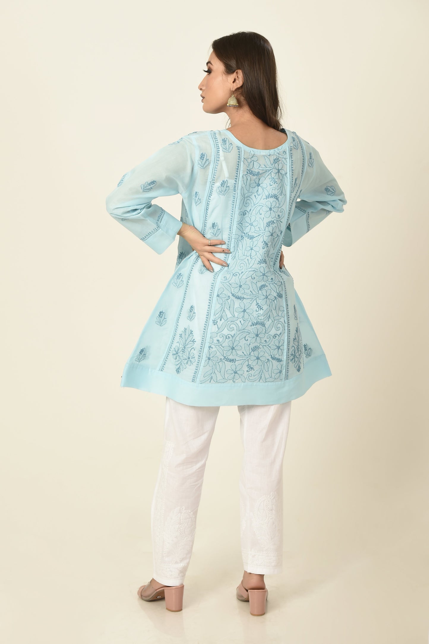 lucknow-chikan-emporium-hand-chikankari-kurti-nice-blue
