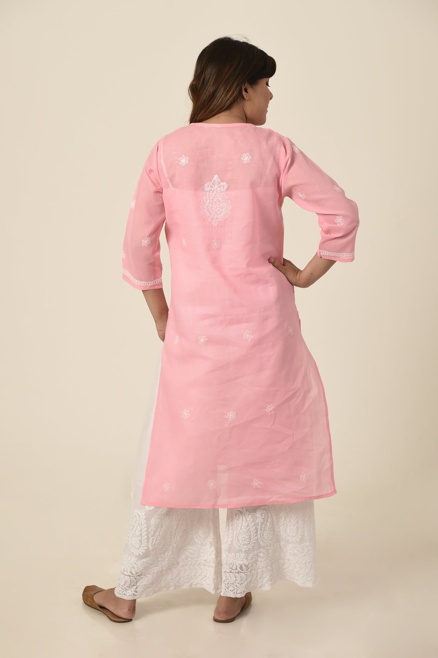 Light pink colour Hand embroided cotton Chikankari Kurti Lucknow Chikan Emporium.