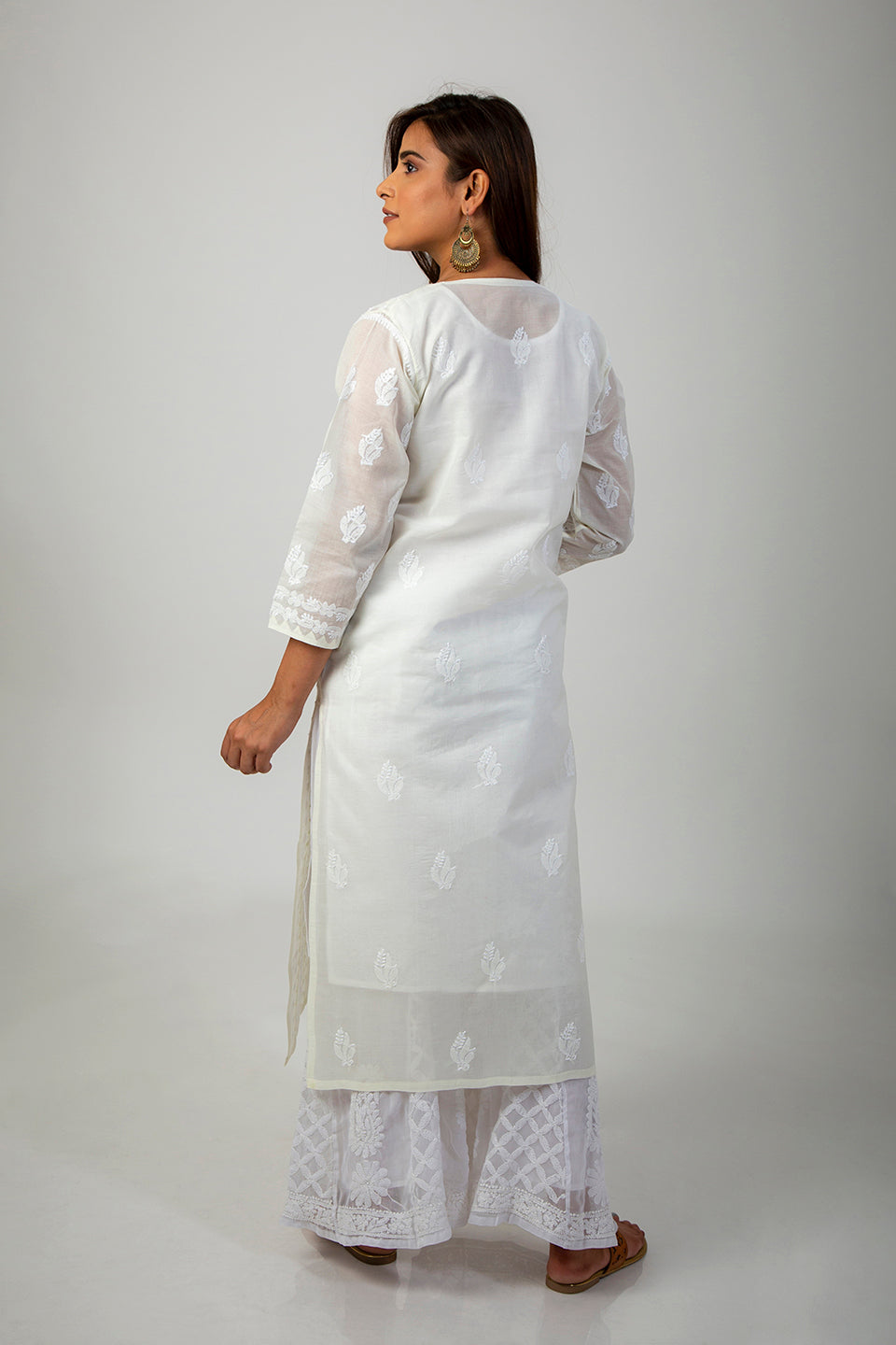 Cream Color Hand Chikankari cotton Kurti Lucknow Chikan Emporium.