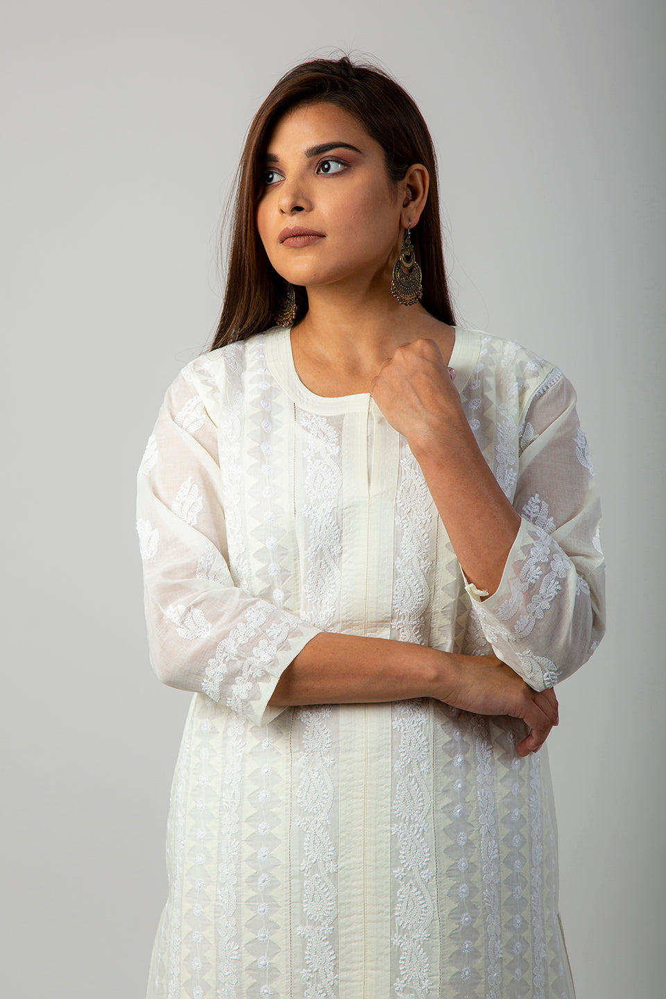 Cream Color Hand Chikankari cotton Kurti Lucknow Chikan Emporium.