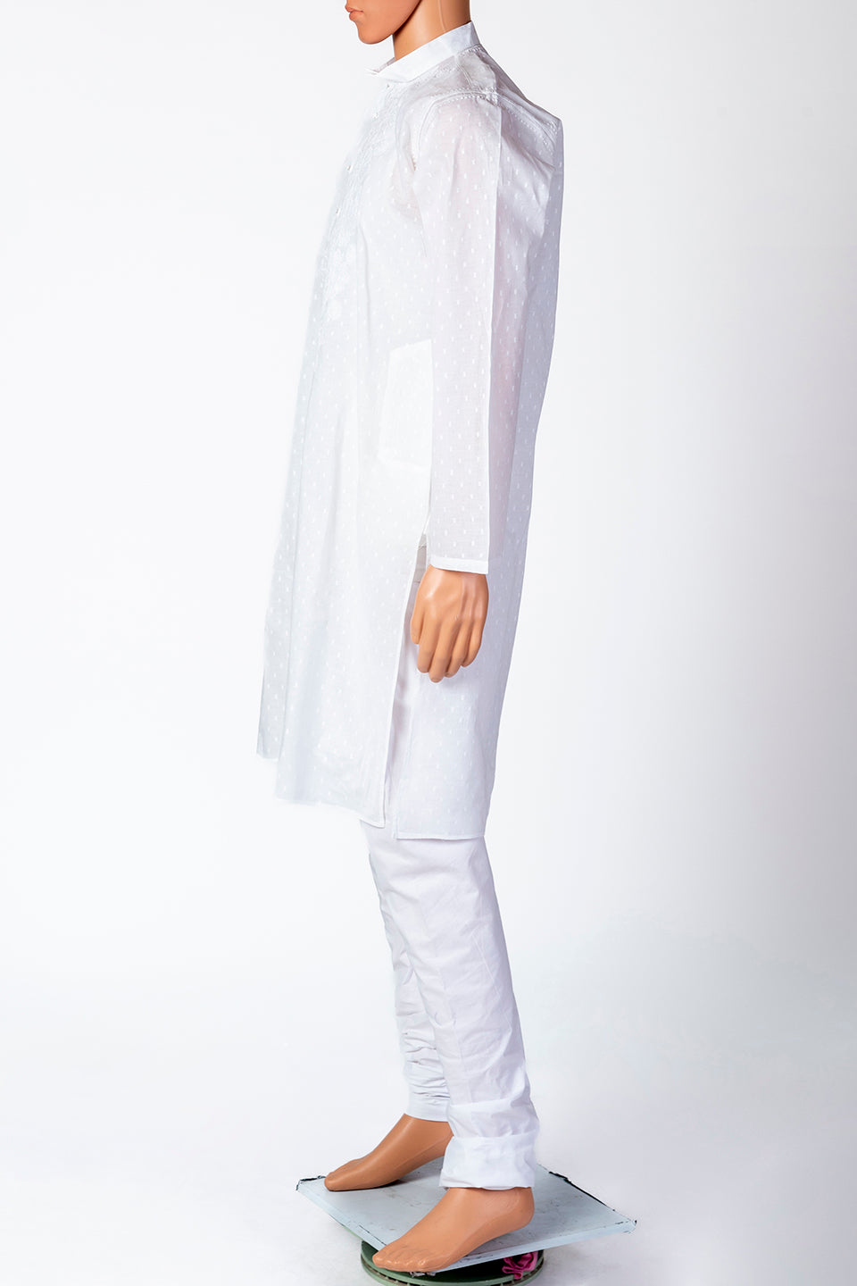 Lucknow Chikan Emporium Cotton White Colour Gents Kurta Fancy Hand Chikankari.