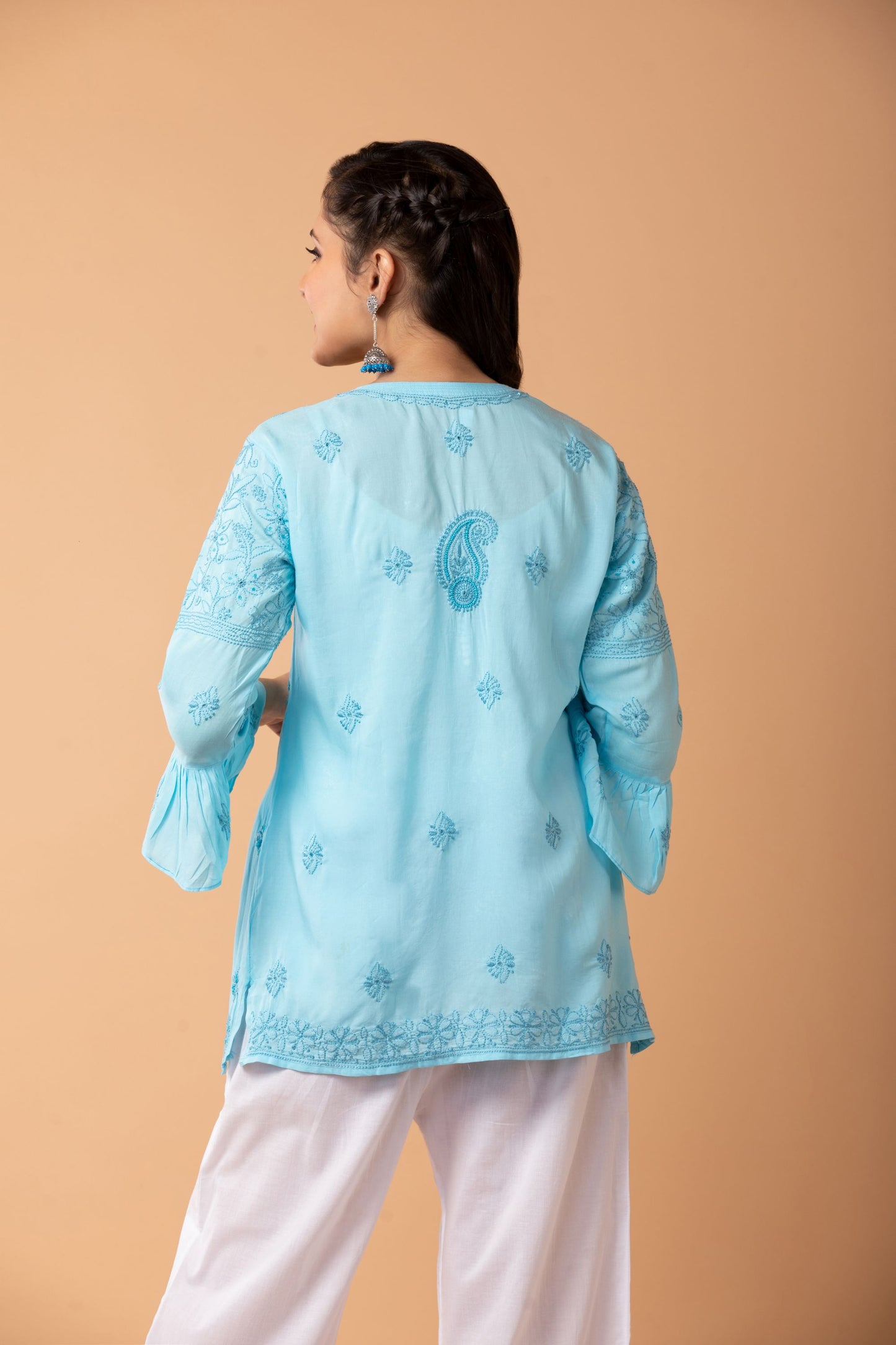 Lucknow Chikan Emporium Hand Chikankari Skin freindly soft cotton short kurti Nice blue Colour.