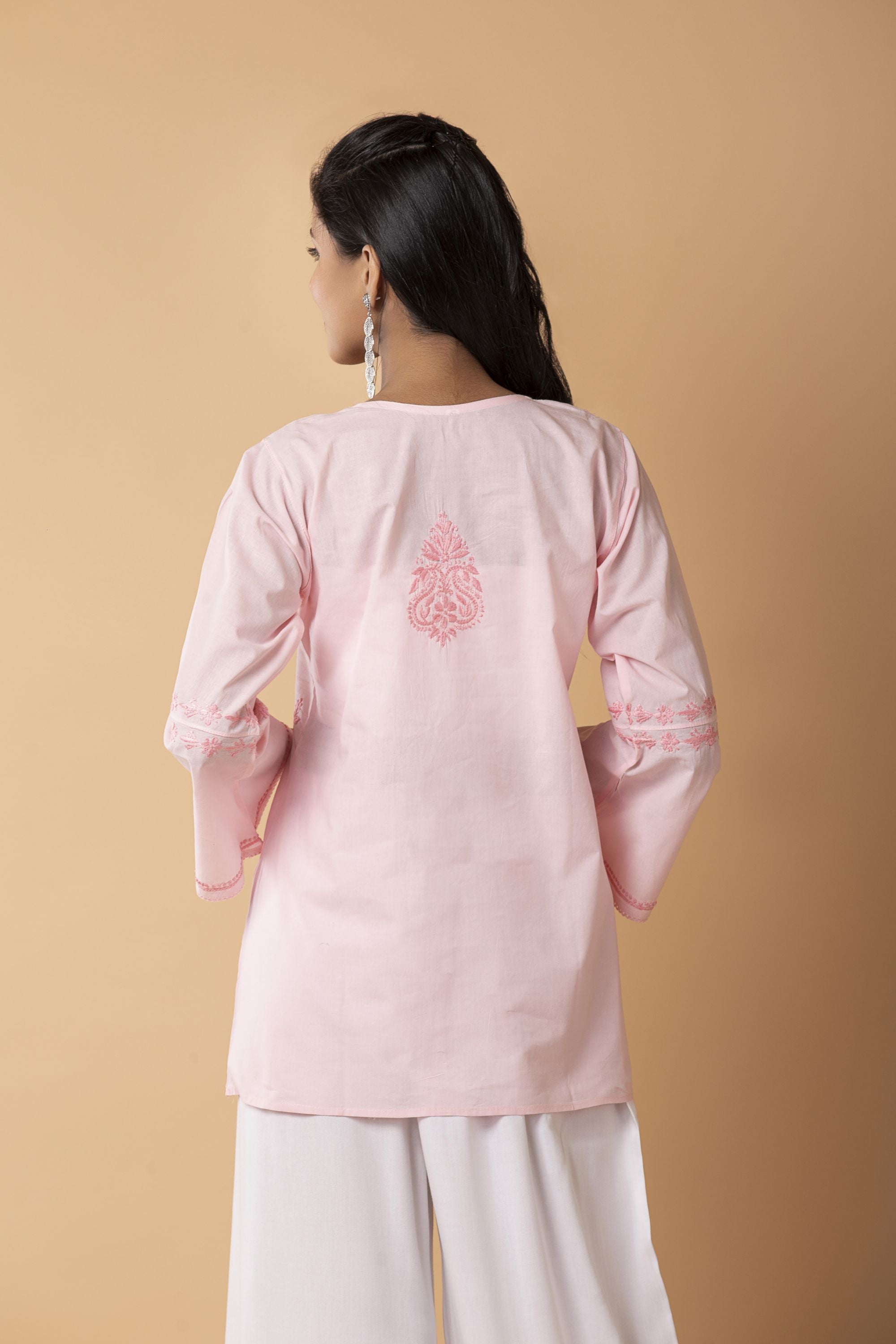 Lucknow Chikan Emporium Hand Chikankari Skin freindly soft cotton short kurti Nice Pink Colour.