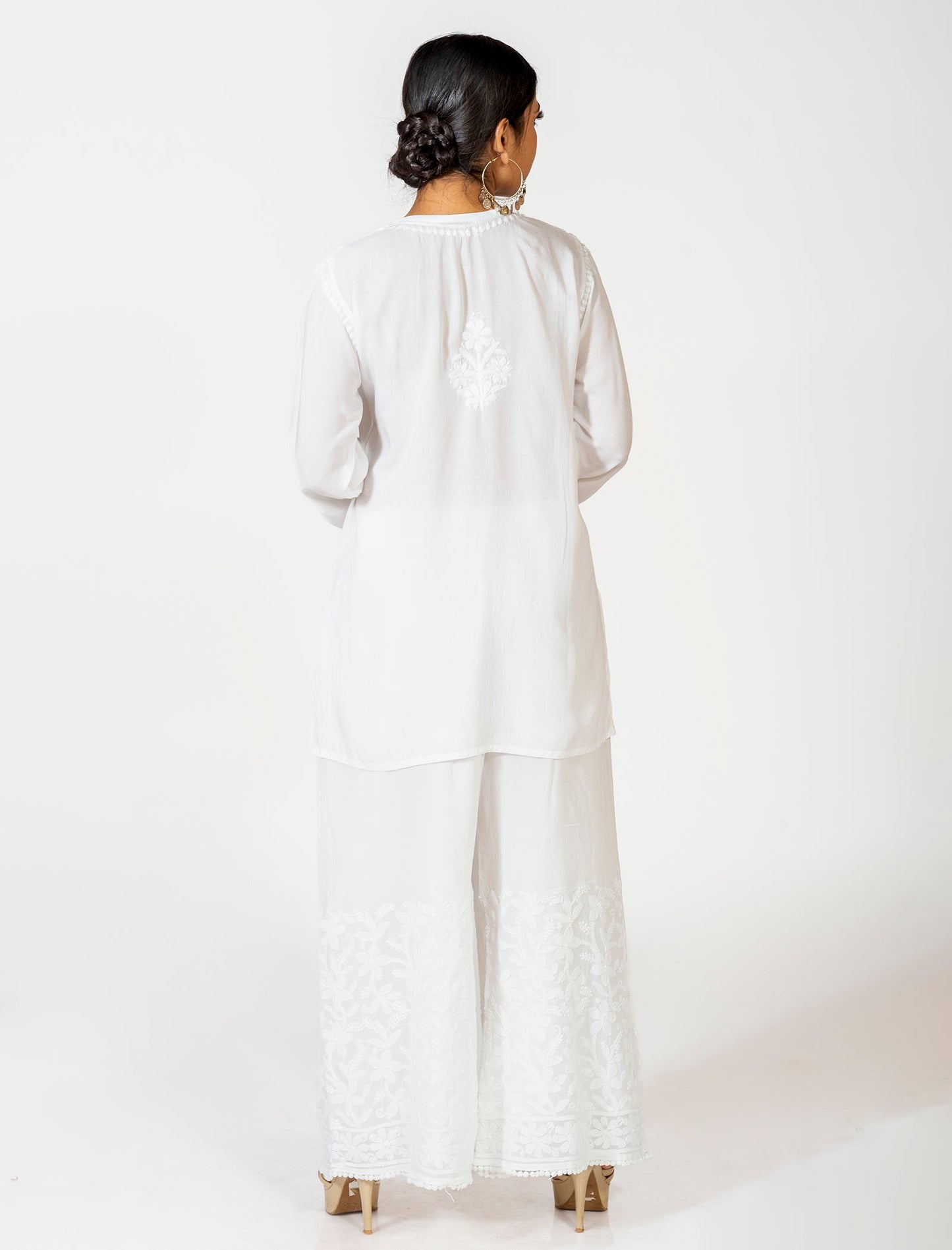 Lucknow Chikan Emporium Super Soft Fine Rayon Chikankari Kurti White Colour.