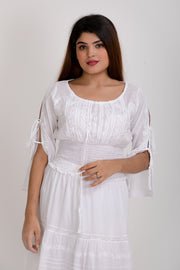 White mulmul Short Lucknow Chikan Emporium Embroided Latest Designer Sleeves  Chikan Kurti