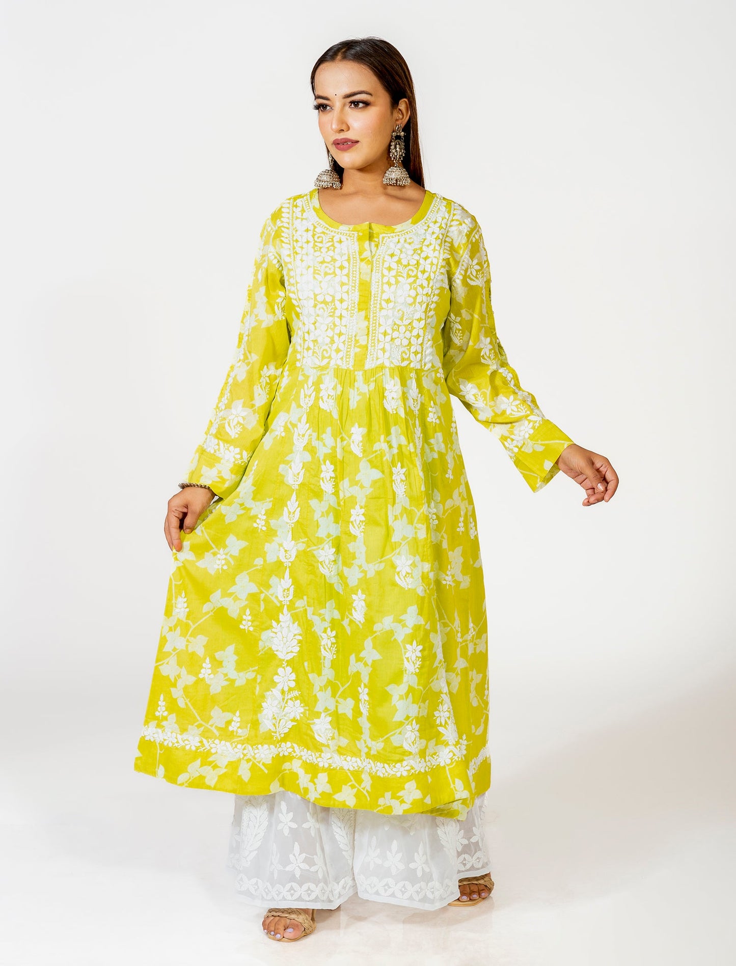 Lucknow Chikan Emporium Skin Friendly Mul Mul Chikankari Kurti Nice Mehndi Green Colour.