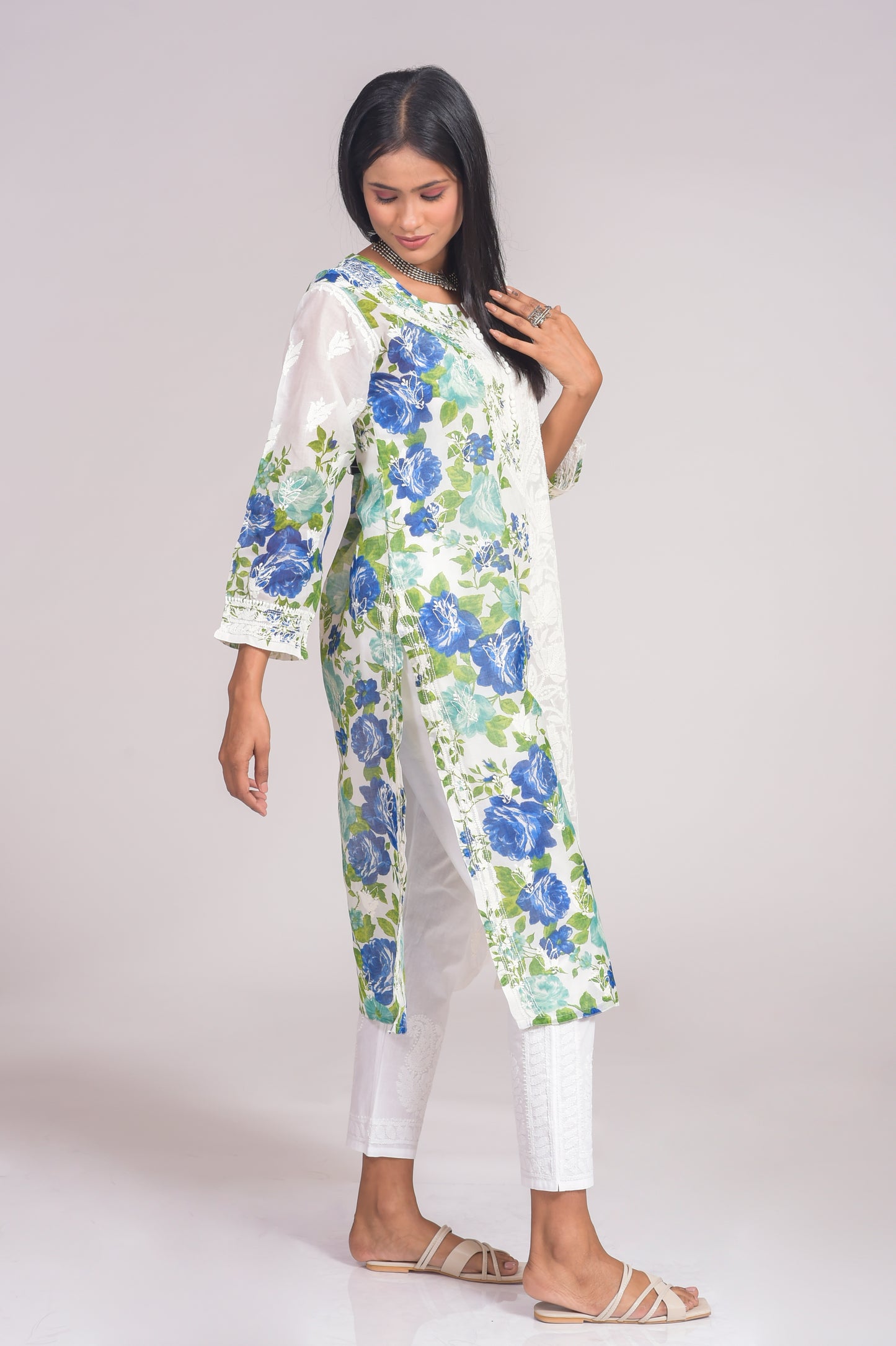 Hand Chikankari Kurti (White and Printed Color) Lucknow Chikan Emporium.