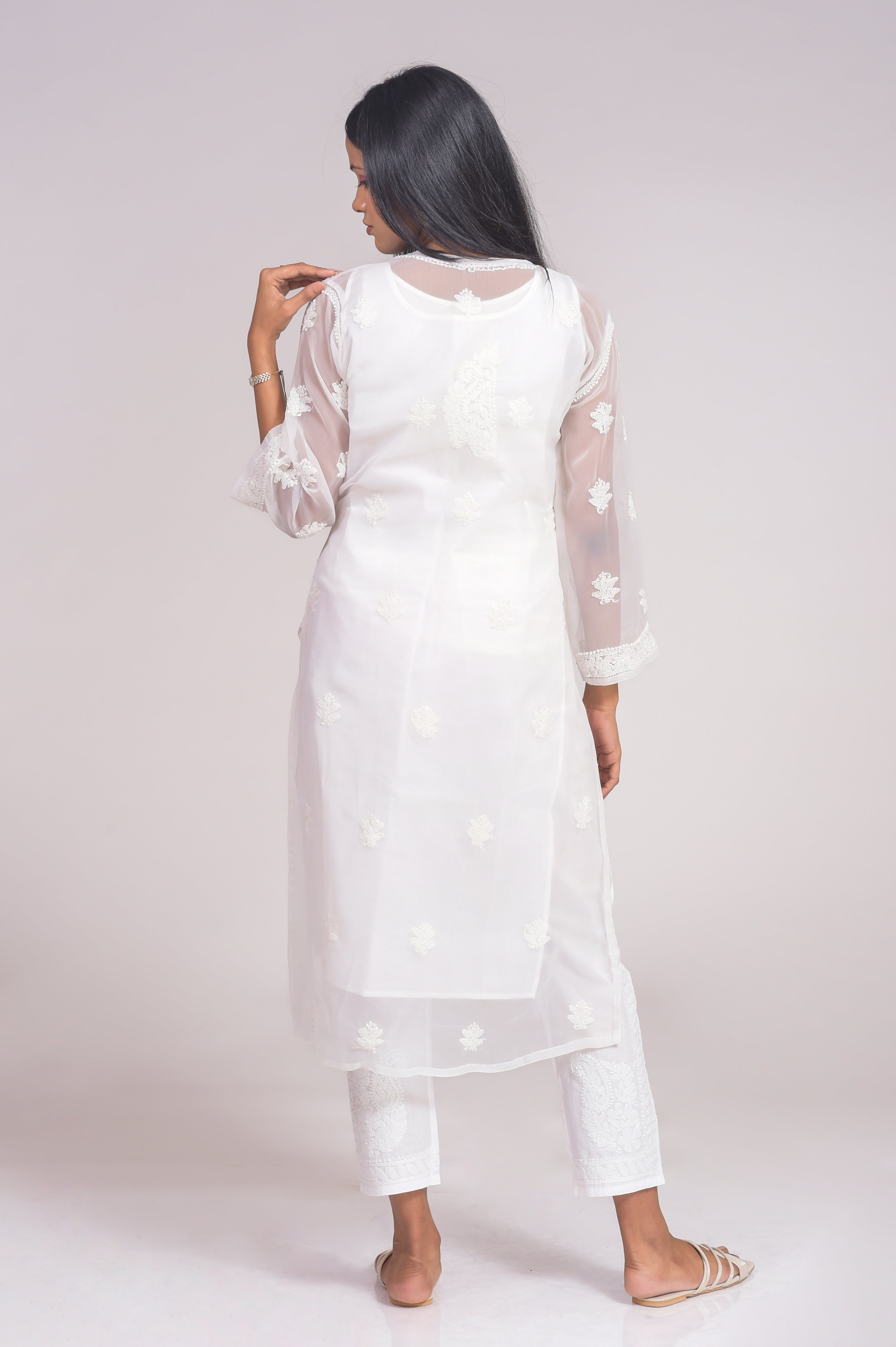 Chikankari mirror georgette kurti | Mirror work kurti, Dream wedding ideas  dresses, Sharara set
