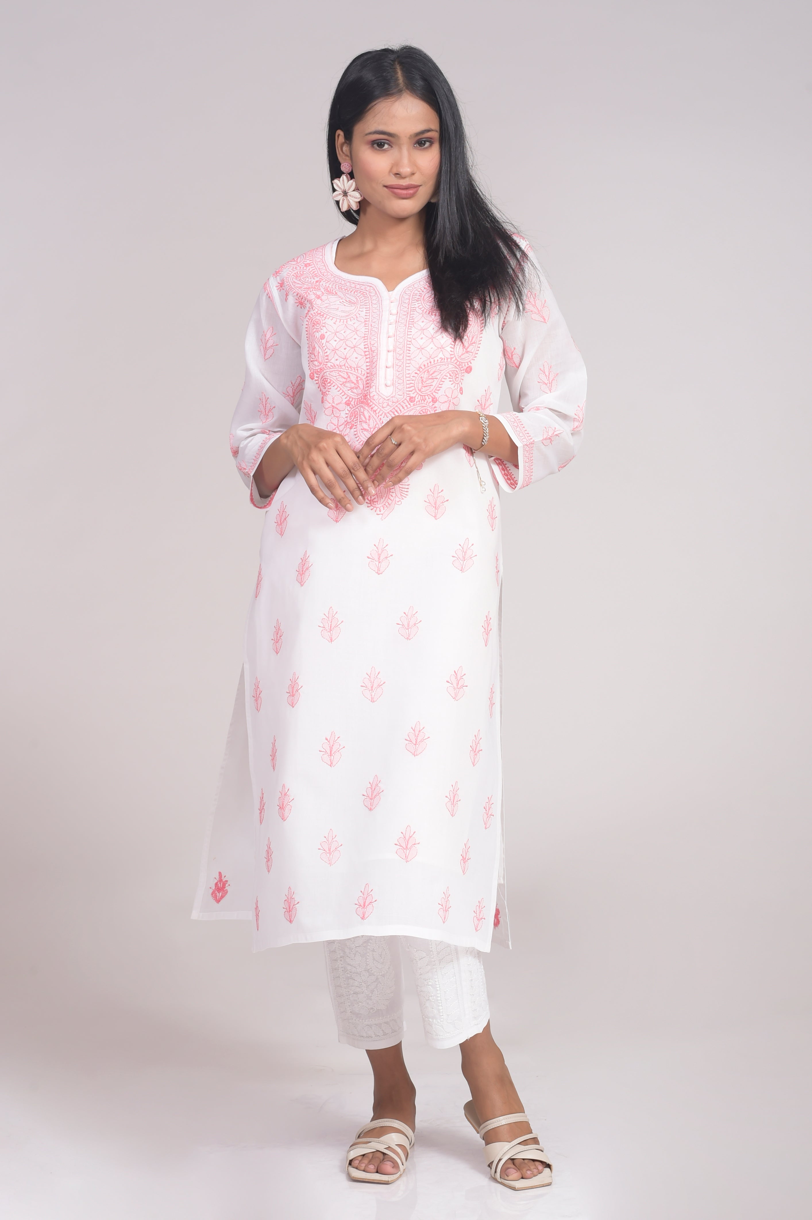 Cotton White (Pink) Hand Embroided Chikankari Kurti Lucknow Chikan Emp –  Lucknow Chikan Emporium