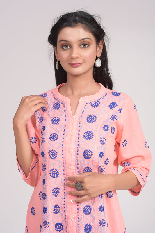 Soft Cotton  Short Peach Pink Hand Embroided  Chikankari Lucknow Chikan Emporium Kurti.