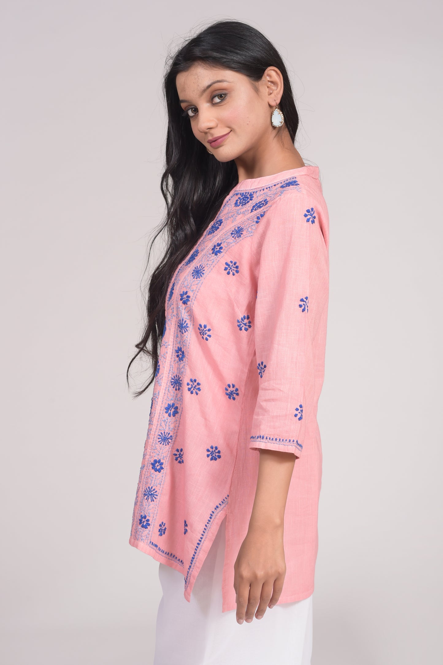 Soft Cotton Short Rusty Pink Hand Embroided Chikankari Lucknow Chikan Emporium Kurti.