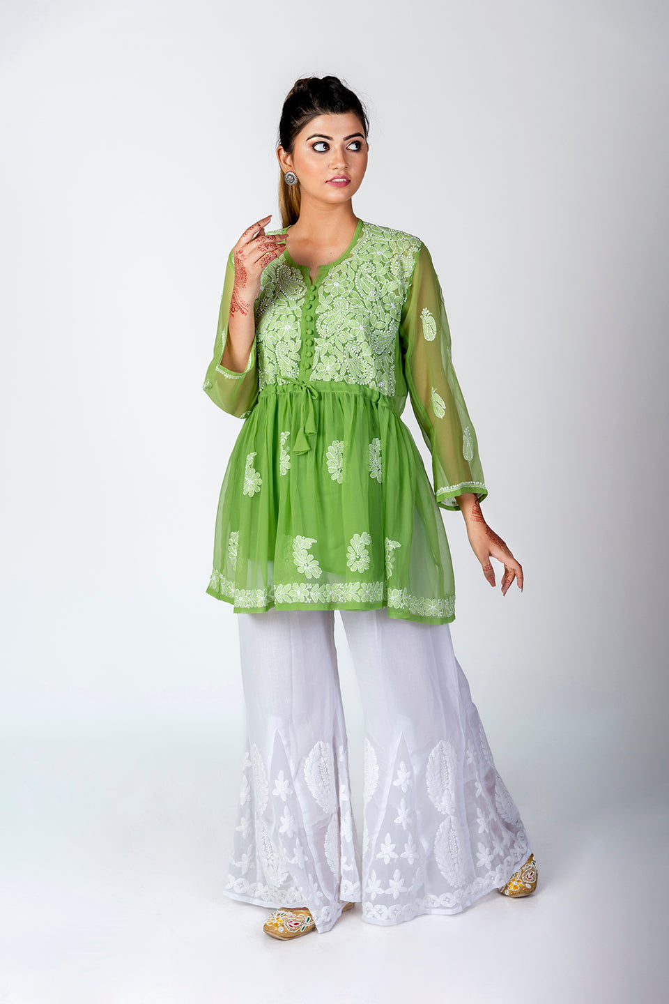 Mehndi Green Skin Friendly Hand Chikankari Kurti Lucknow Chikan Emporium.