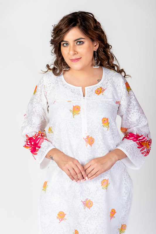 Lucknowi Cotton White/Orange Colour Hand Chikankari Kurti Lucknow Chikan Emporium.