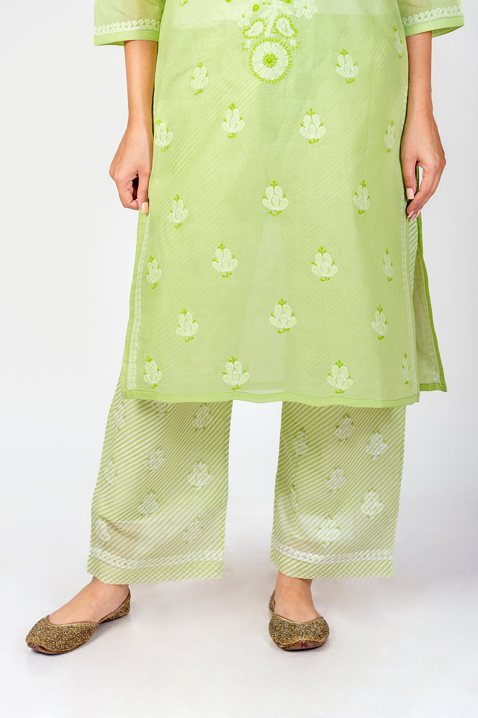 Soft Skin Friendly Cotton Nice Green Colour Laheria (Stripes) Print Palazzo With Plain Kurta Set Hand Chikankari Lucknow Chikan Emporium