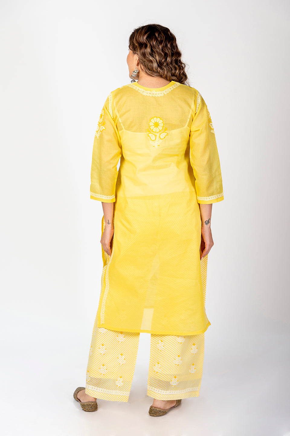 Soft Skin Friendly Cotton Nice Yellow Colour Laheria (Stripes) Print Palazzo With Plain Kurta Set Hand Chikankari Lucknow Chikan Emporium