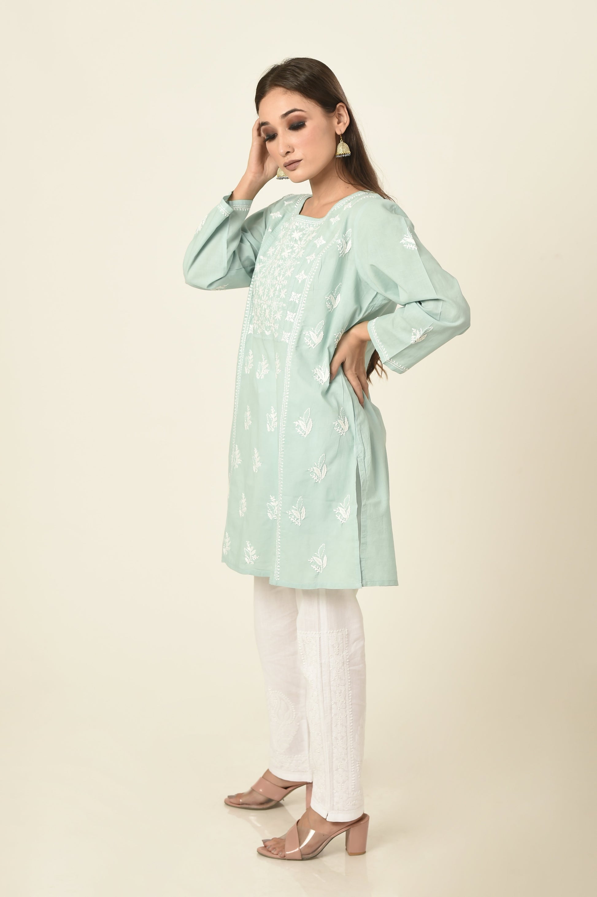 lucknow-chikan-emporium-hand-chikankari-kurti-nice-green