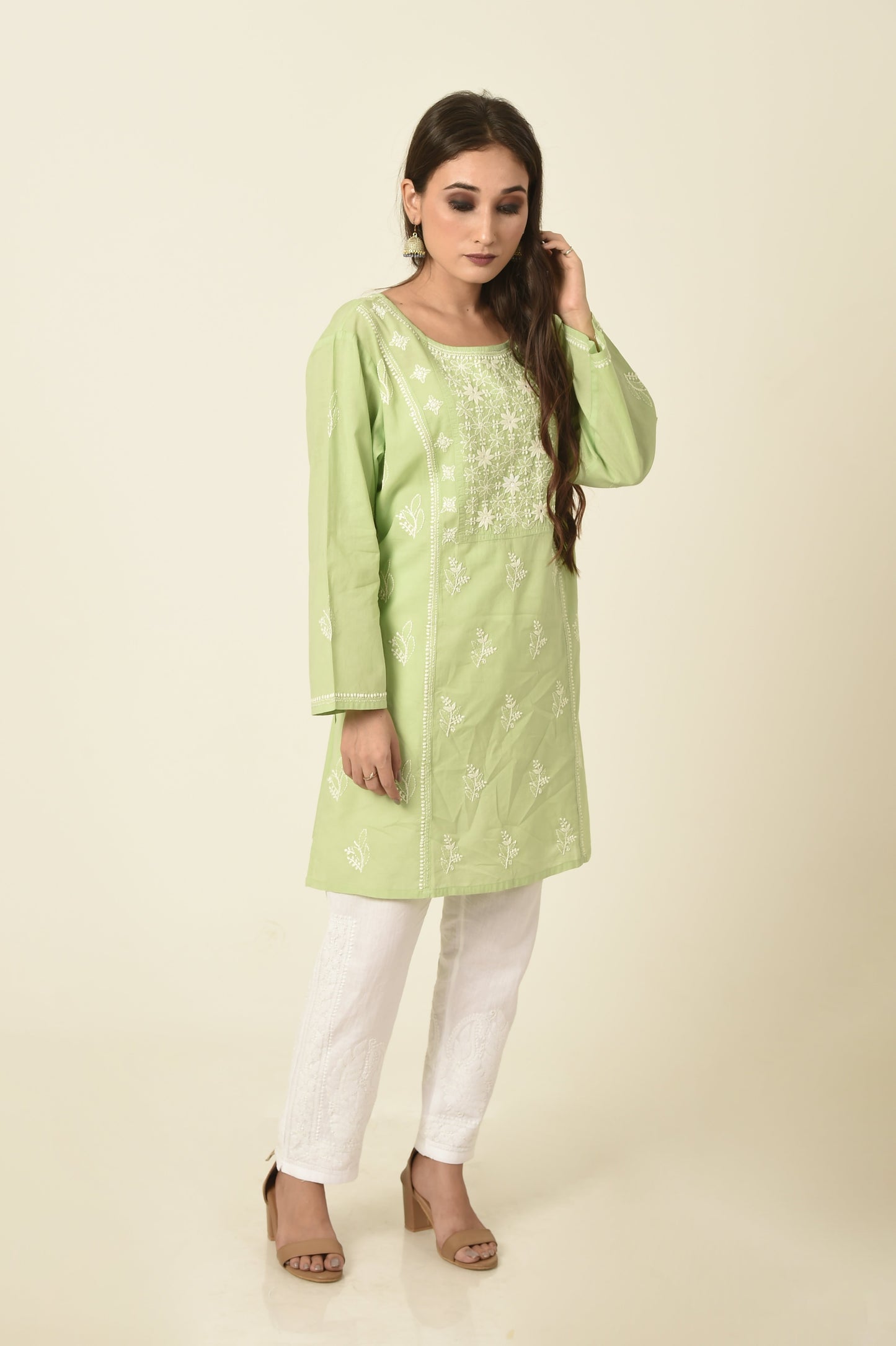 lucknow-chikan-emporium-hand-chikankari-kurti-nice-green