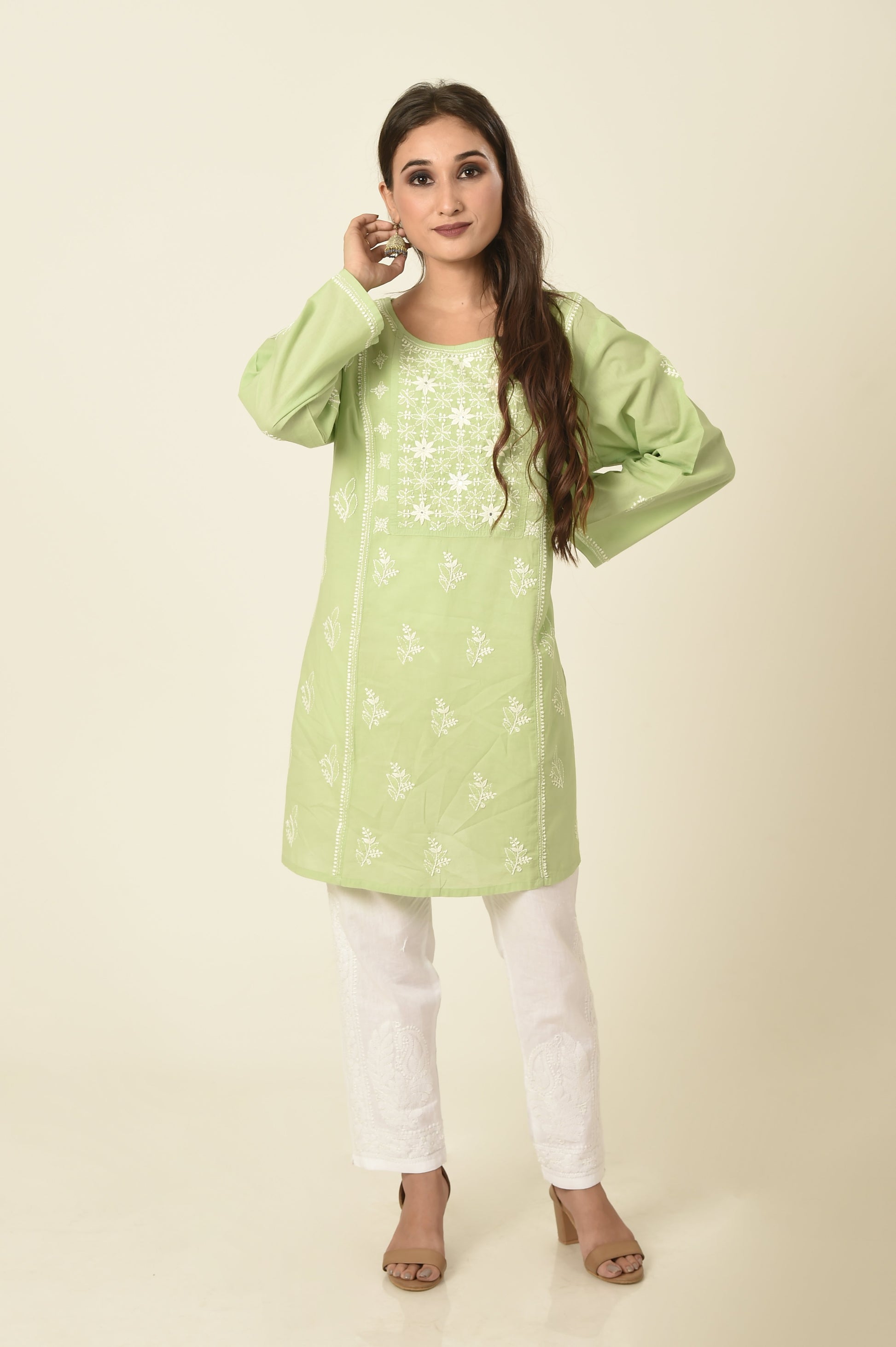 lucknow-chikan-emporium-hand-chikankari-kurti-nice-green