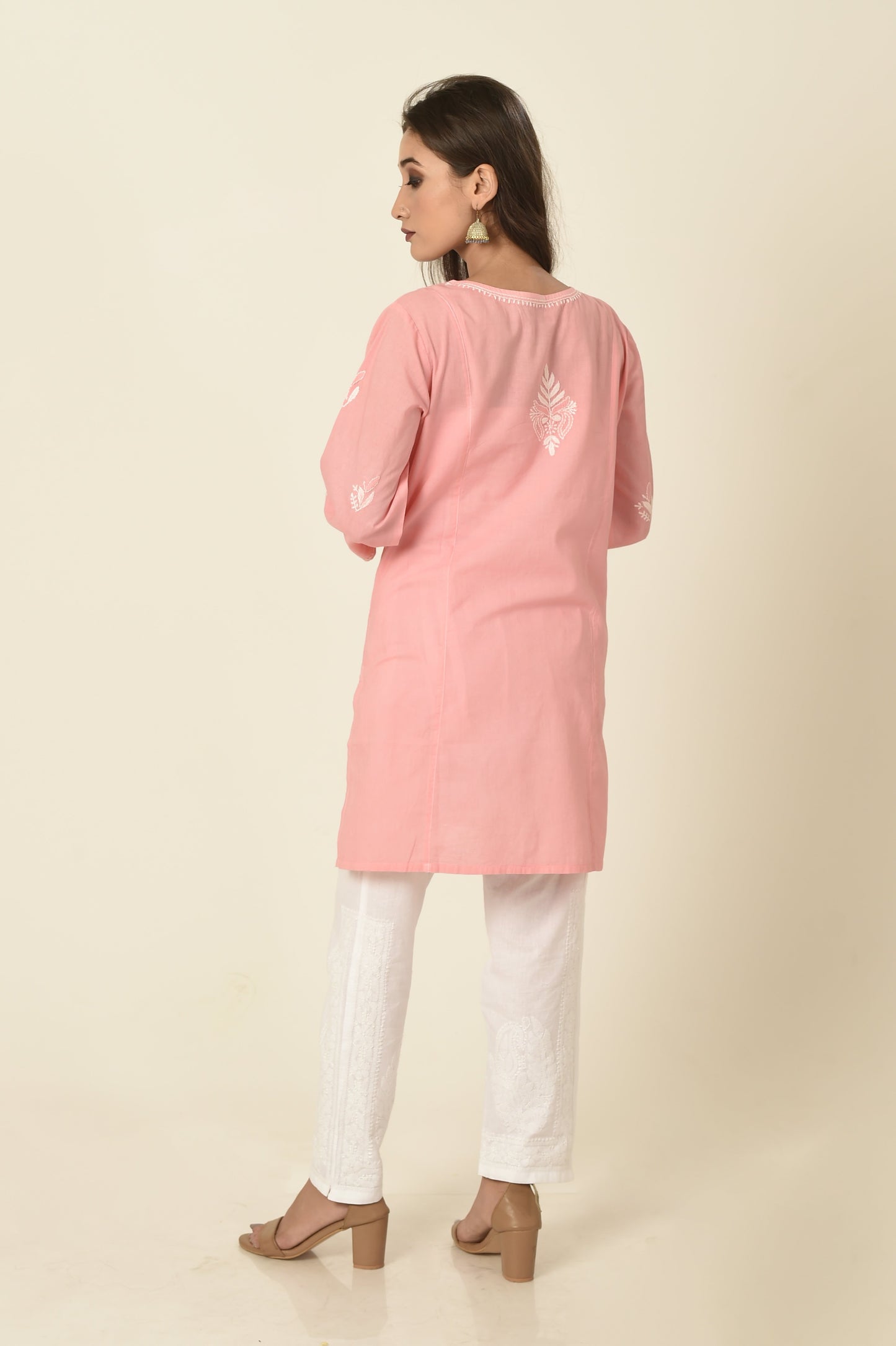 lucknow-chikan-emporium-hand-chikankari-kurti-nice-pink