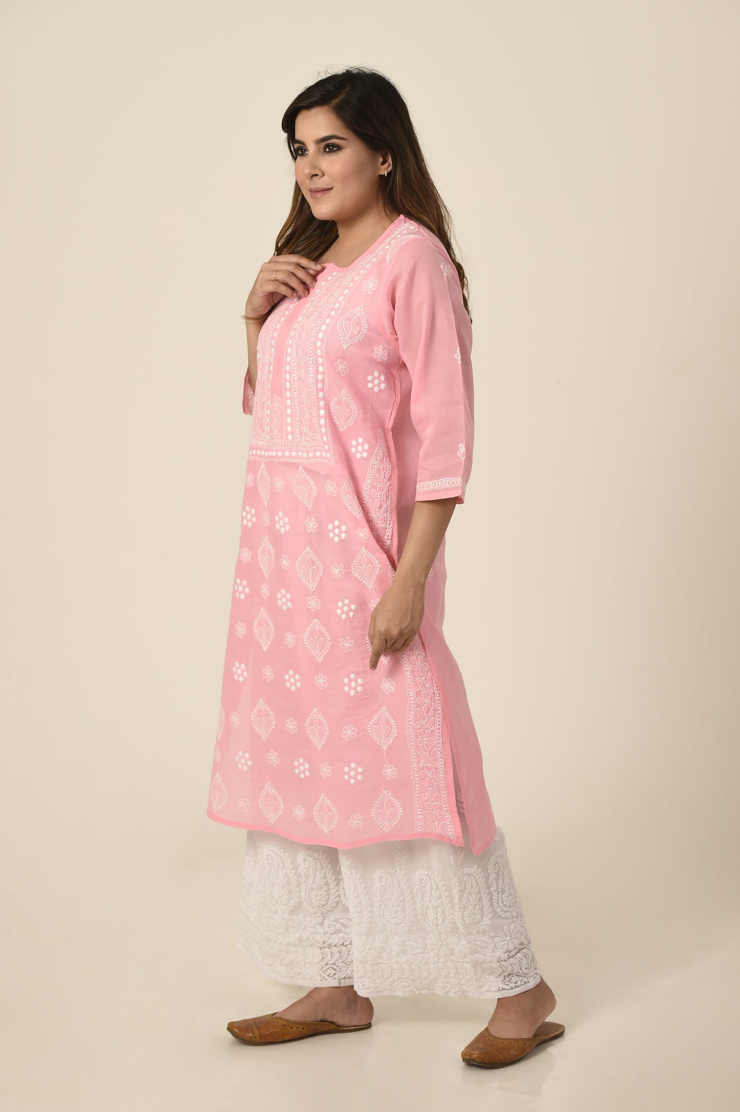 Light pink colour Hand embroided cotton Chikankari Kurti Lucknow Chikan Emporium.