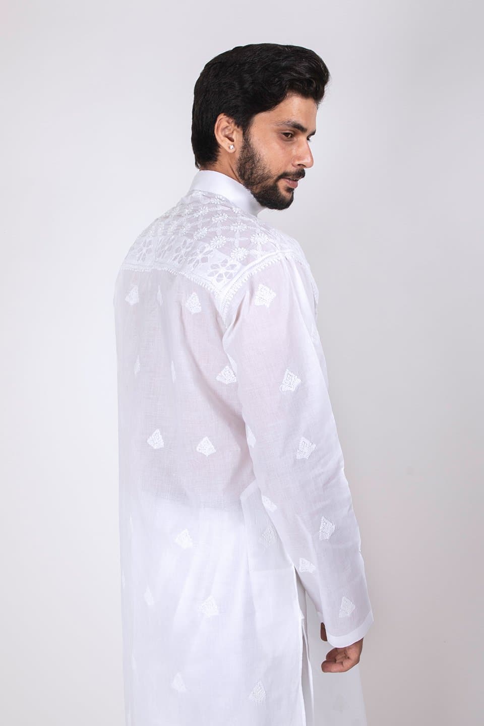 Lucknow Chikan Emporium Cotton  White Color Gents Hand Chikan Kurta 