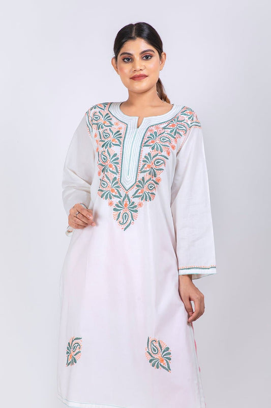 Lucknow Chikan Emporium Hand Chikankari  Cotton  Kurti (Cream Color) 
