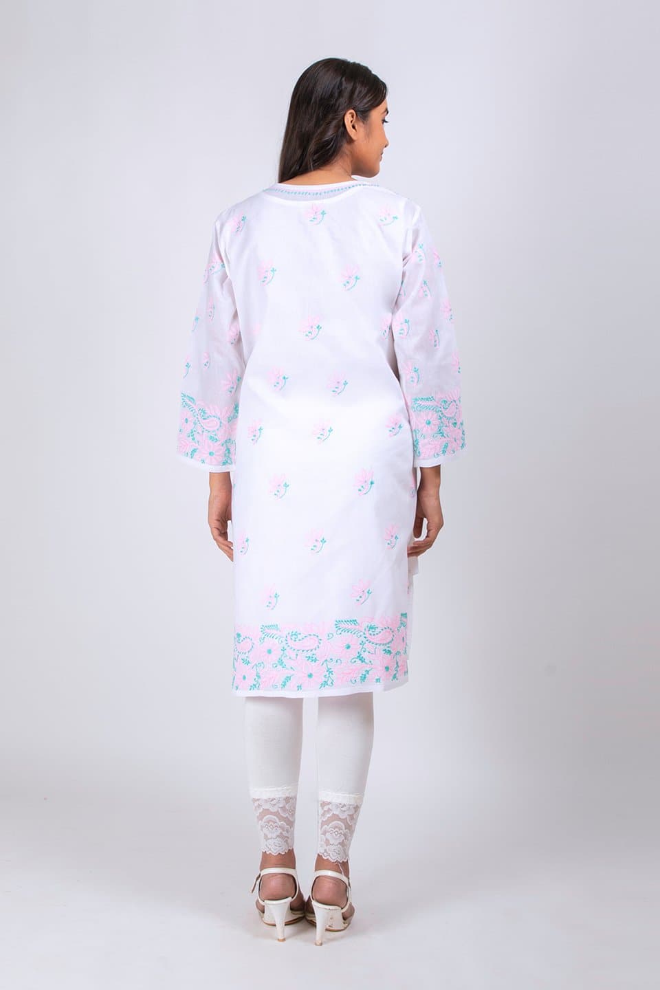 Lucknow Chikan Emporium Hand Chikankari Cotton  Kurti (White Color) 
