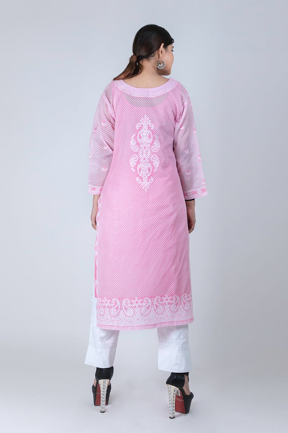 Lucknow Chikan Emporium Hand Chikankari Elegant Cotton Kurti (Pink Color) 