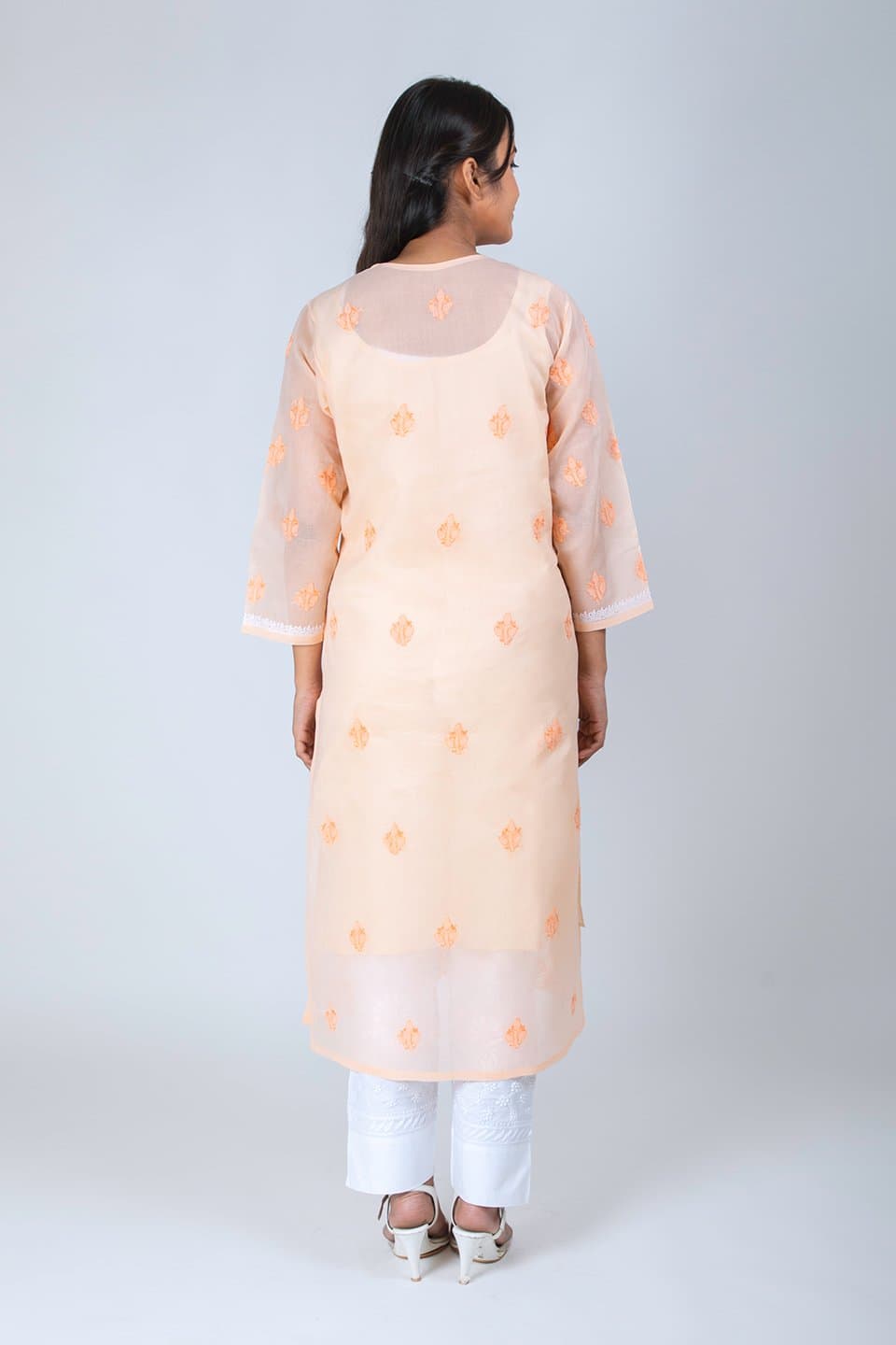 Lucknow Chikan Emporium Hand Chikankari Lucknowi Kurti (Peach Color) 