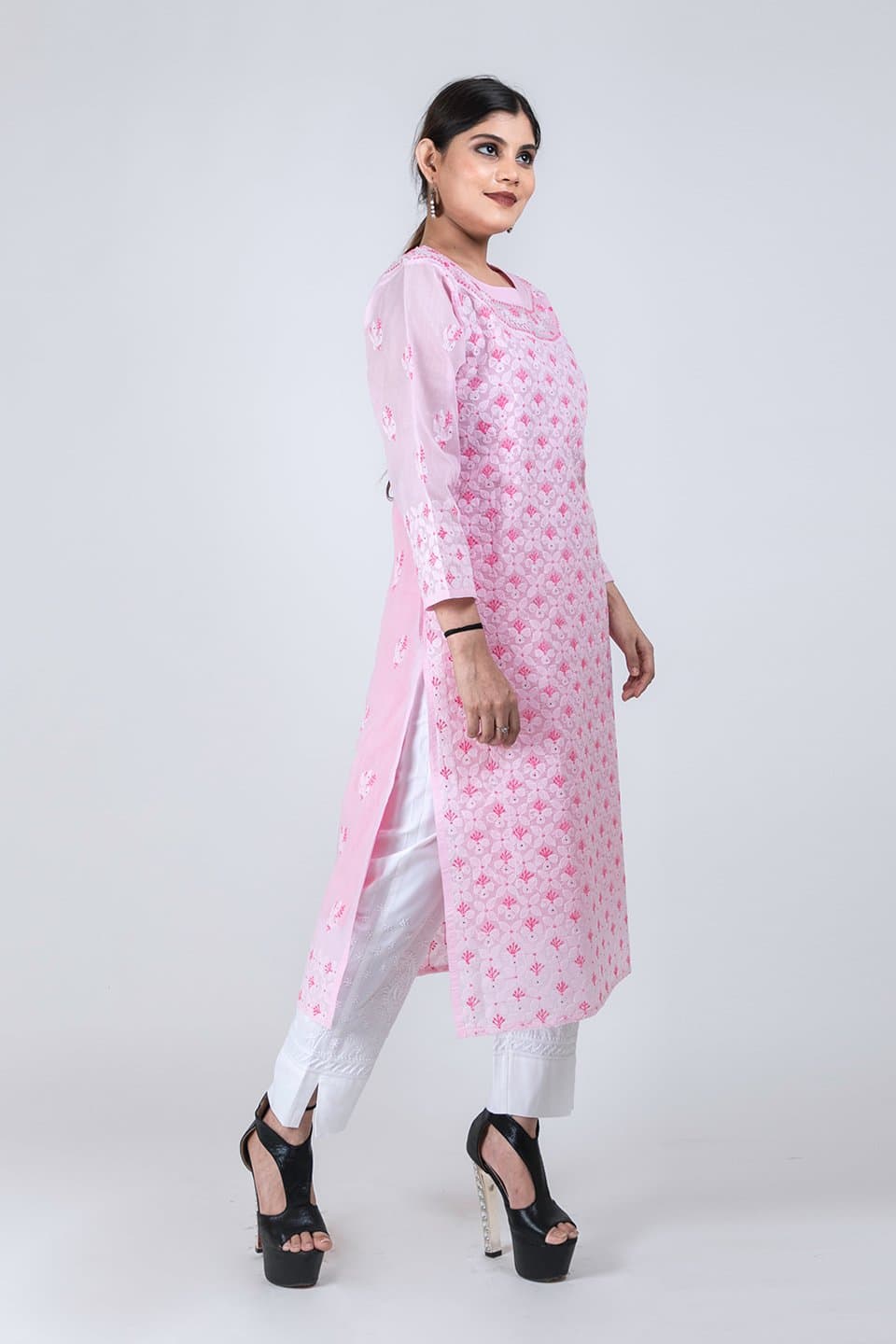 Lucknow Chikan Emporium Hand Chikankari Lucknowi Kurti (Pink Color) 