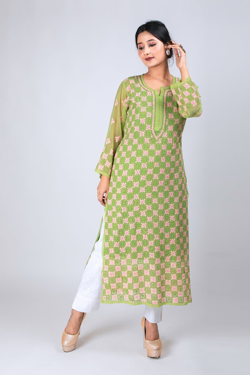 Lucknow Chikan Emporium Hand Chikankari Lucknowi Semi Georgette  Kurti (Black) 