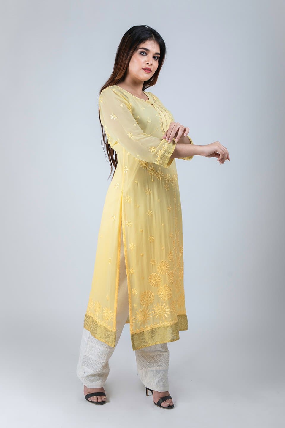 Lucknow Chikan Emporium Hand Chikankari Viscose  Georgette Kurti (Elegant Shaded) 