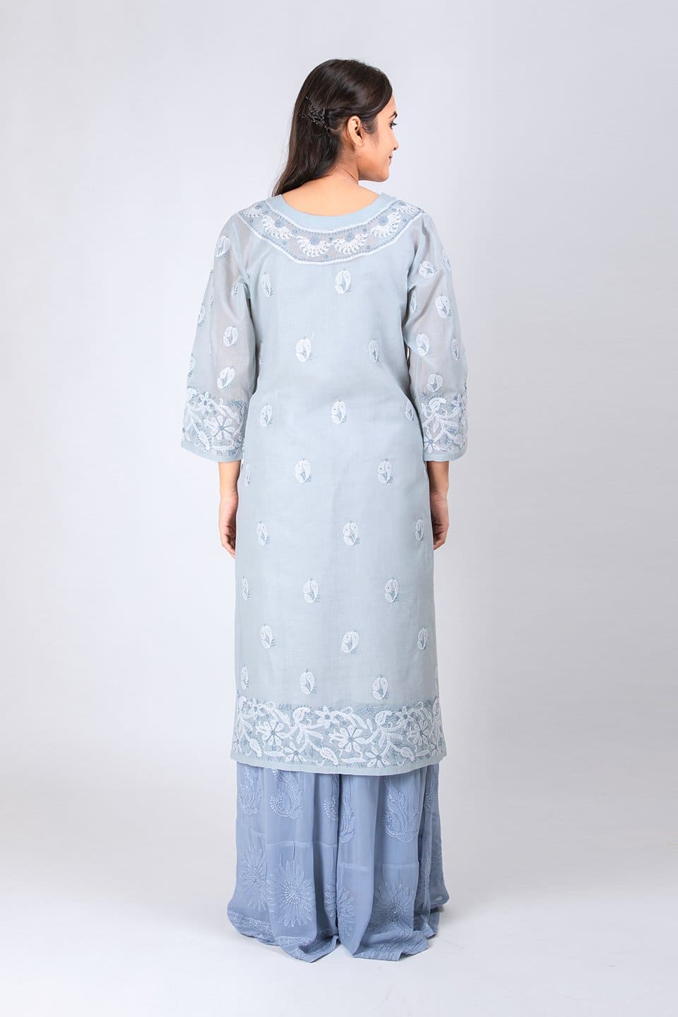 Lucknow Chikan Emporium Hand Embroided Cotton Grey Colour  Chikankari Kurti 