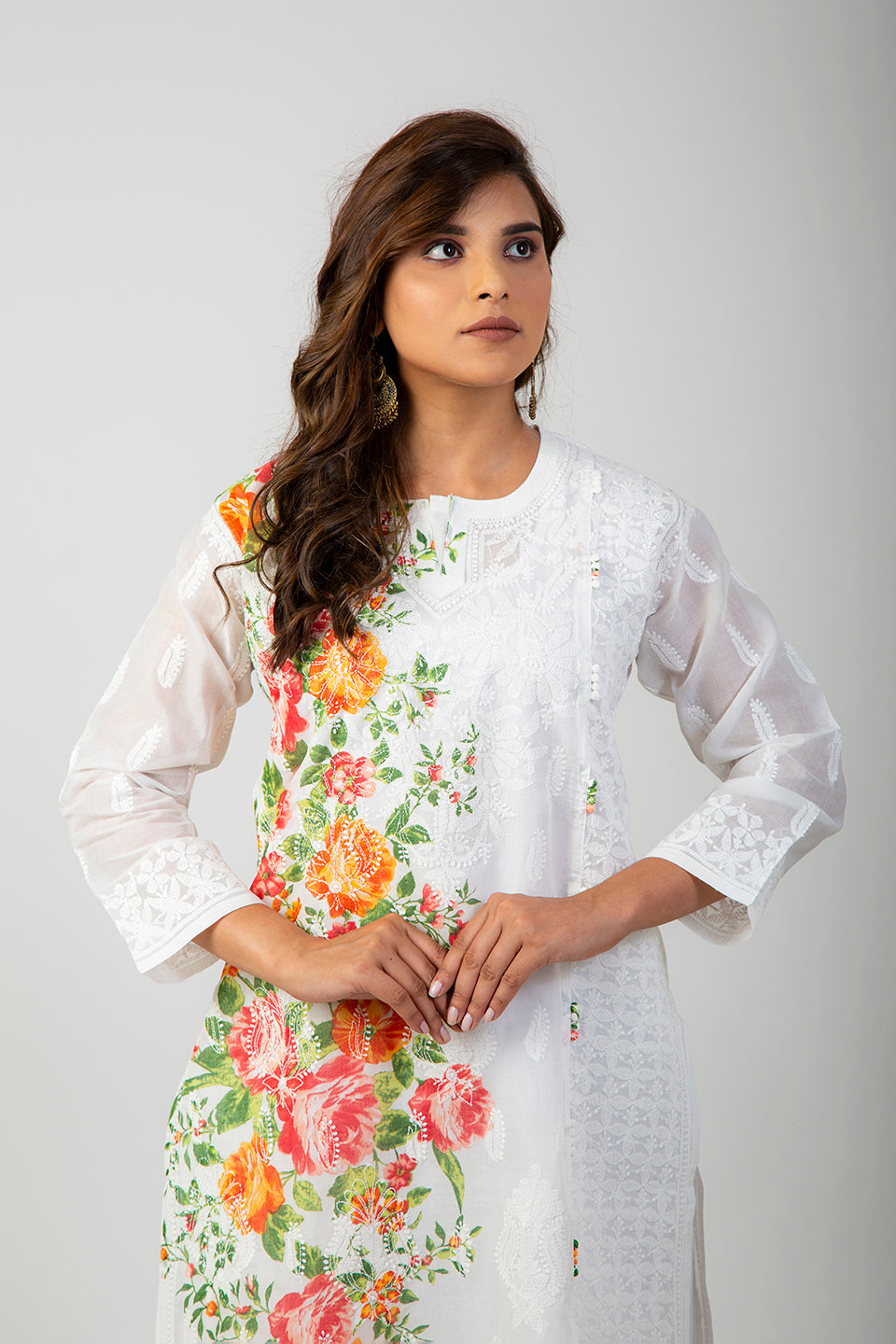 White Cotton Thread (White and Printed Color) Hand Chikankari Kurti Lucknow Chikan Emporium.