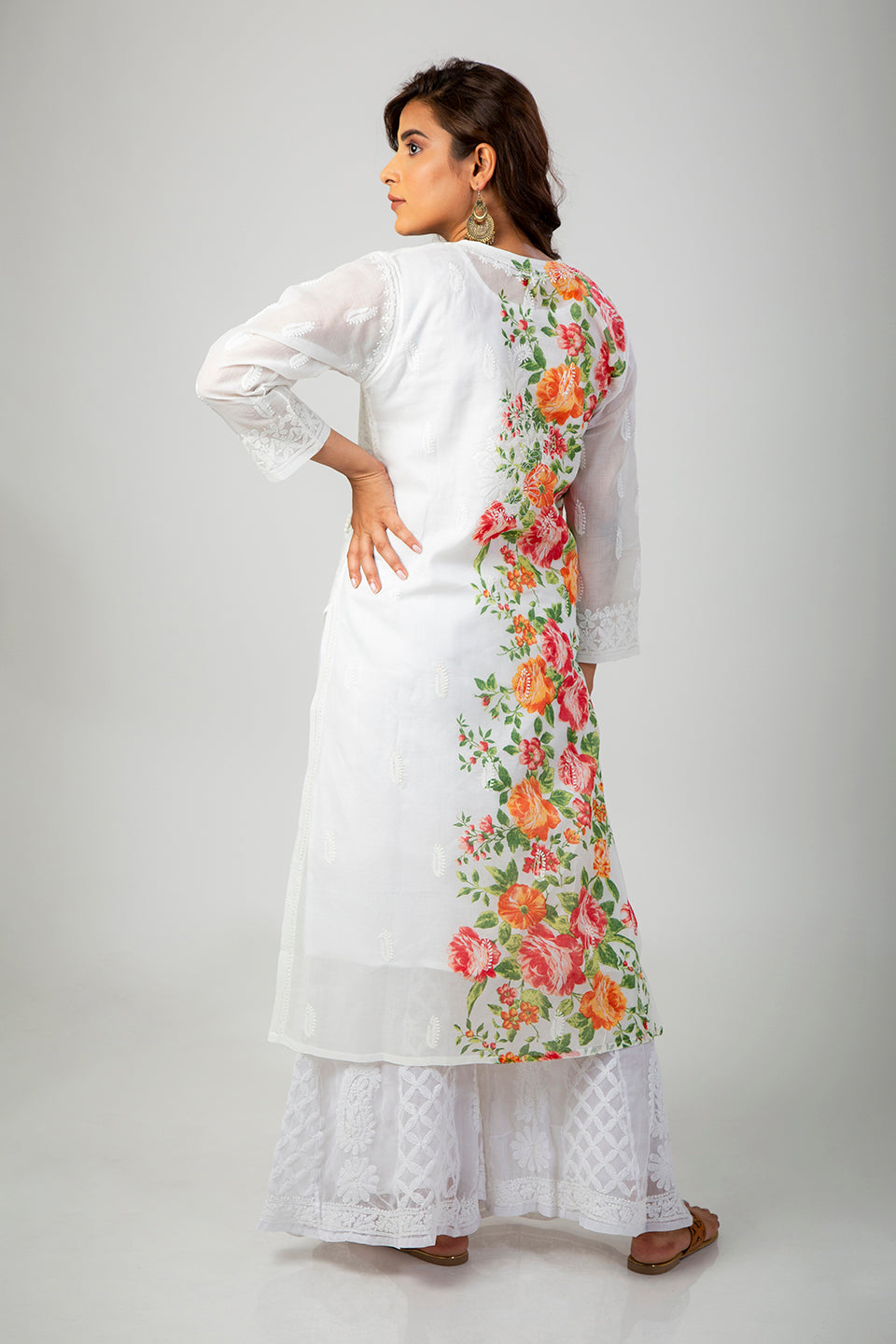 White Cotton Thread (White and Printed Color) Hand Chikankari Kurti Lucknow Chikan Emporium.