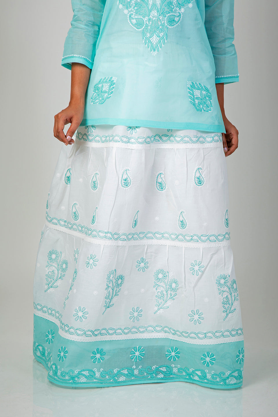 Lucknow Chikan Emporium Skirt set