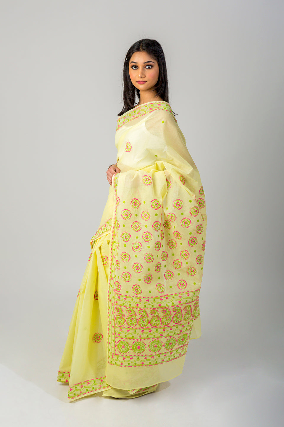 Lucknow Chikan Emporium Cotton Saree Lemon Yellow Colour With Blouse piece included.